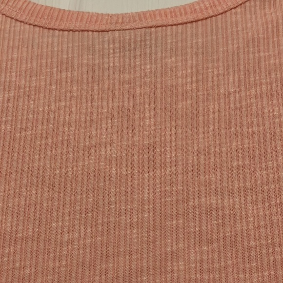Old navy tank top. Size L. Coral/peach. NWT - Picture 5 of 5